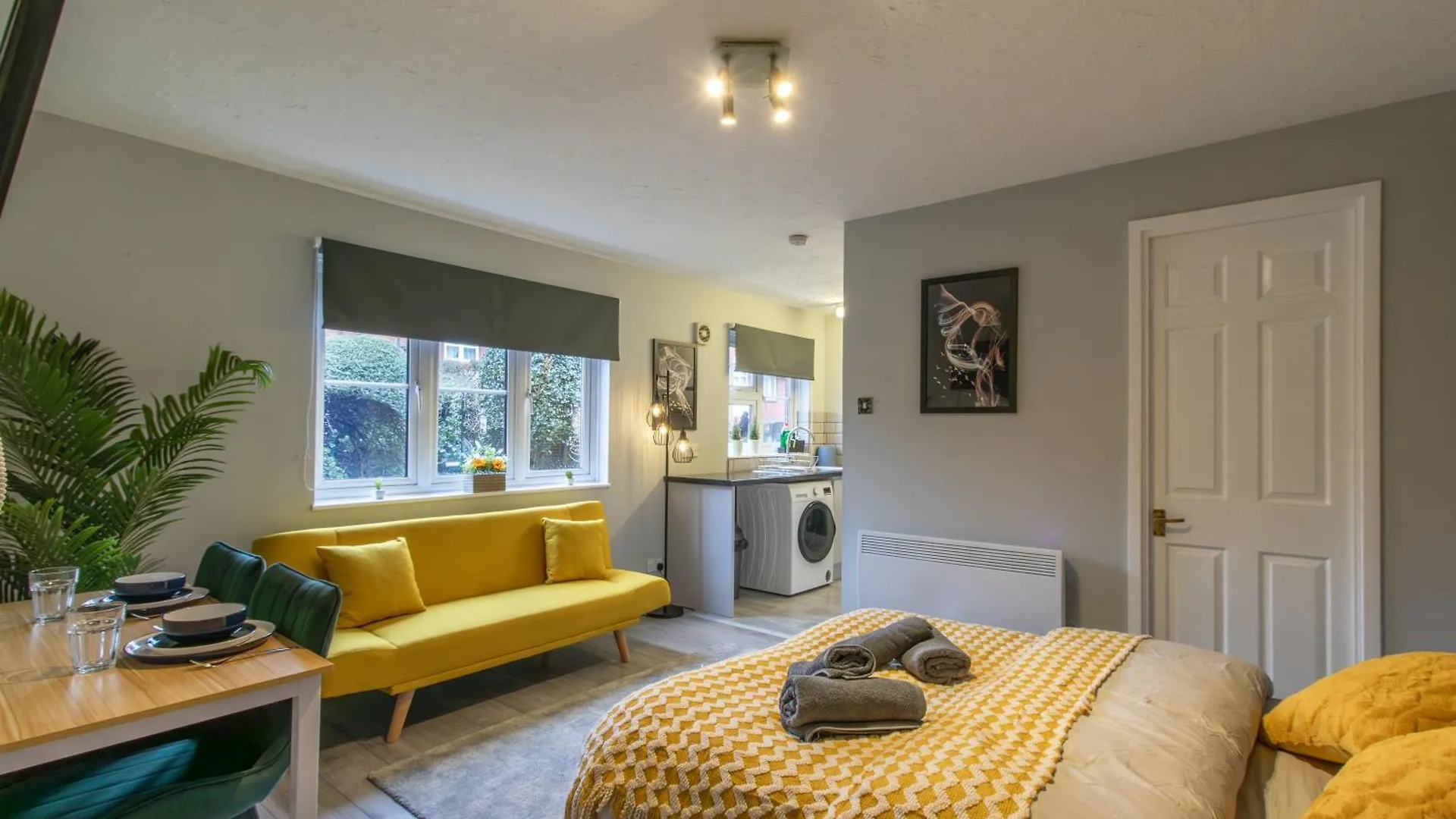 Open Mind Property - Studio Apartment - Free Parking 사우샘프턴
